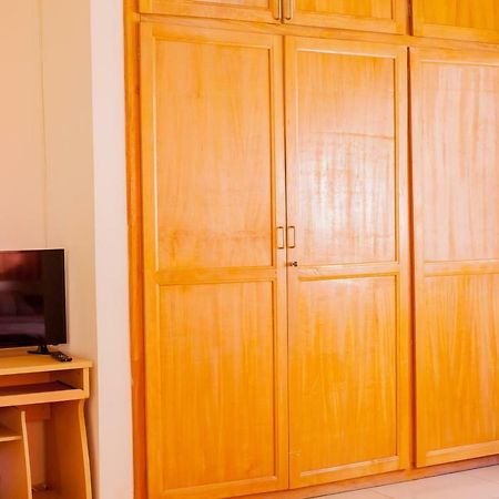 Charis Home Services Haatso Экстерьер фото